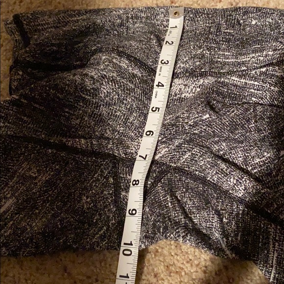 Lululemon Wonder-Under leggings - Picture 5 of 10